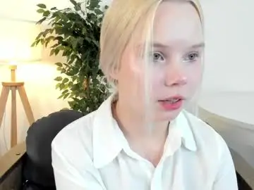 Chaturbate Private Sex Chat of shy_nikka_4you