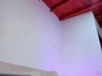 Chaturbate Watch Live Sex Cams of sharlot_harrys