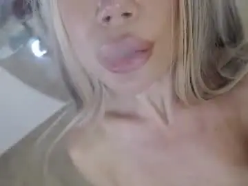 Chaturbate Live Sex Cam of marrylouanne
