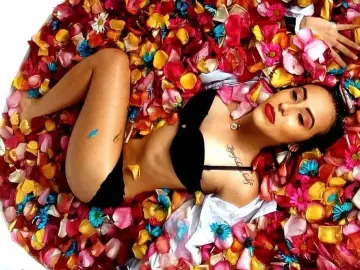 Imlive Live Porn of Kaia_Gerber