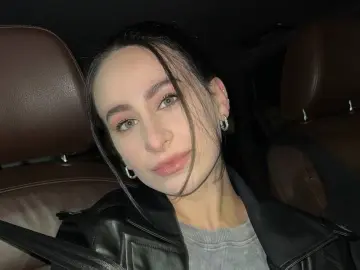 Livejasmin Free Porn Cam of DominikaFires