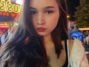 Myfreecams Free Live Porn of Miloria