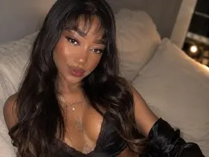 Myfreecams Adult Video Chat of Sweetmia1