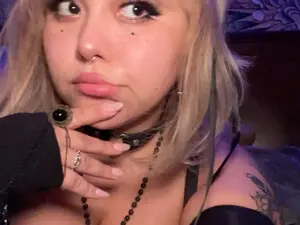 Myfreecams Live Sex of AliceMae_
