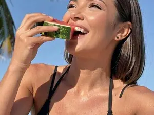 Myfreecams Watch Live Sex Cams of Emma_Haze_