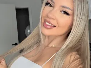 Myfreecams Sex Cam of bellalopez