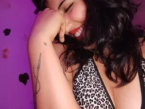 Myfreecams Nude Webcam of Azaharziiz