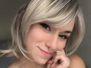 Myfreecams Free Live Porn of Reige