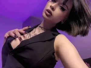 Myfreecams Sex Chat of LunaGothGirl