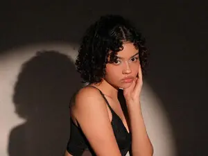 Myfreecams Adult Webcam of Chloe_Cortez