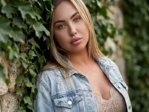Myfreecams Sex Cam of AmiraSoul_