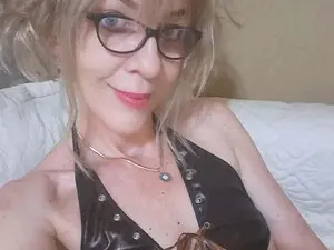 Myfreecams Free Live Porn of squirthottsq