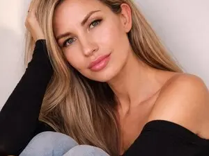 Myfreecams Watch Live Sex Cams of Bellora