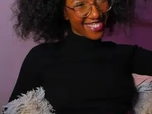 Myfreecams Sex Chat of CarolineS