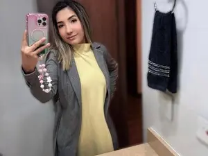 Myfreecams Live Sex of Seren_hanna