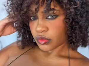 Myfreecams Sex Cam of Alessia_moon1
