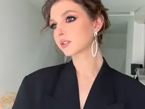 Myfreecams Sex Chat of AliceQueeny
