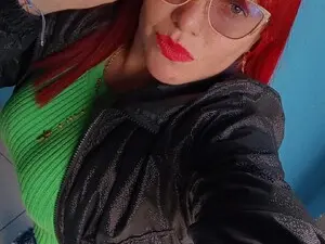 Myfreecams Adult Webcams of Carolinhe_