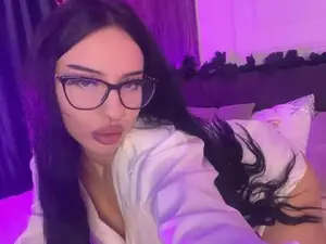 Myfreecams Adult Webcams of RavenFoxxy