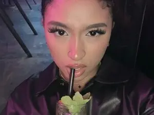 Myfreecams Live Sex Cam of Aurora_eilish