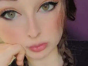 Myfreecams Free Porn Cam of Elviraaa