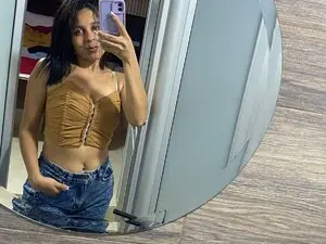 Myfreecams Live Sex Cam of DanielaLatin