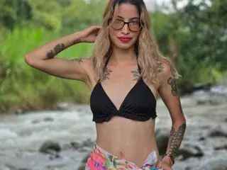 Streamate Free Live Porn of merrymendezz