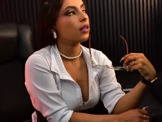 Streamate Nude Webcam of MiiaaMonroe