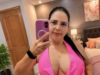Streamate Best live sex cam show of Victoria_Velvet