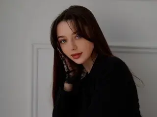 Streamate Live Porn of Dinara_Betri