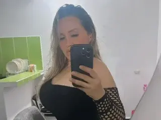 Streamate Sex Cam of Xiomara_Cephei