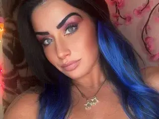 Streamate Best live sex cam show of ValayaNoire
