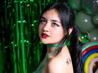 Streamate Live Sex Cam of LucyWalkeer