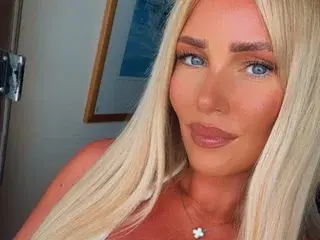 Streamate Live Porn of CandyKay25