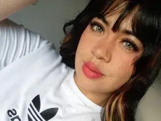 Streamate Live Sex Cam of AliceTylor111