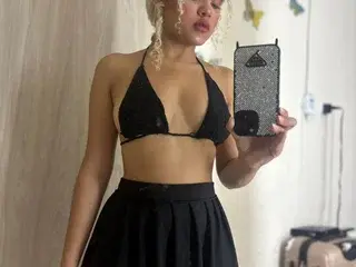 Streamate Free Live Porn of sofiacastillo99