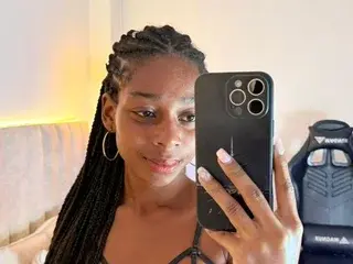 Streamate Live Porn of PixzyMartinez