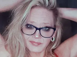 Streamate Free Porn Cam of HaleyRenee