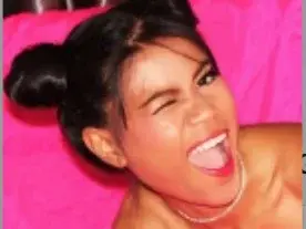 Streamate Nude Webcam of NizaThainy