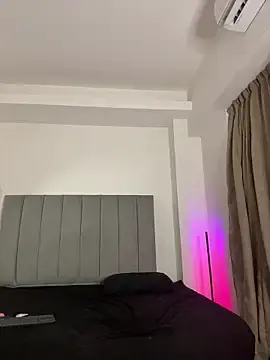 Stripchat Watch Live Sex Cams of leonienoire