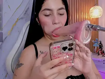 Stripchat Live Sex of alissaowens_