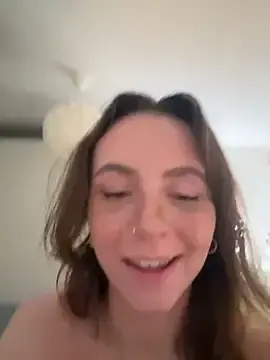 Stripchat Free Live Porn of Cherry-Bean