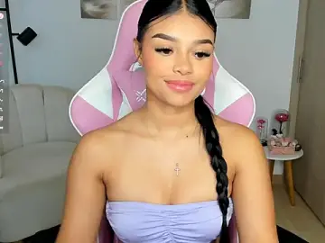 Stripchat Adult Webcams of haileyflorez_