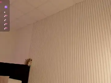 Stripchat Live Sex Cam of Vanessa_Walters