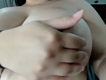 Stripchat Live Porn of Emy_topless