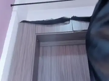 Stripchat Nude Webcam of valerymeyerr
