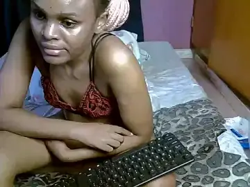 Stripchat Sex Cam of Queen_petite_