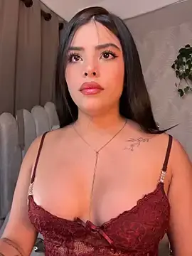 Stripchat Live Sex Cam of Sara-Evans