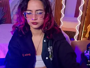 Stripchat Free Live Porn of kristen_tay