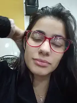 Stripchat Adult Webcam of Mamamiabr